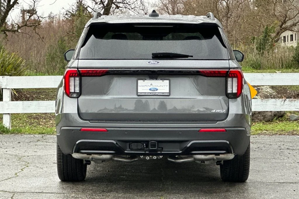 New 2026 Gray Metallic Ford ST-Line image 5