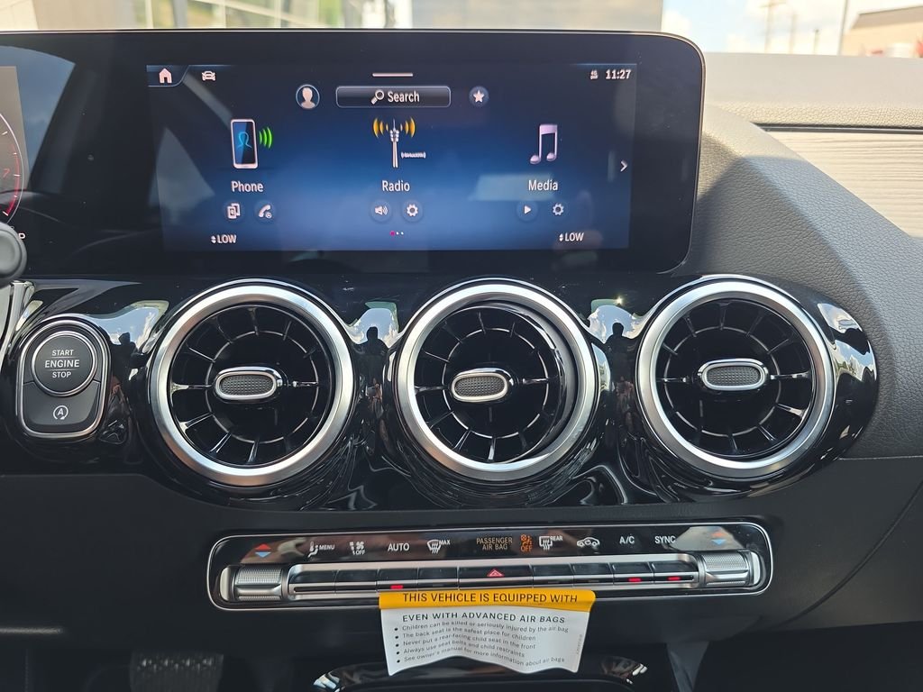 New 2026 White Mercedes-Benz GLA 250 image 24