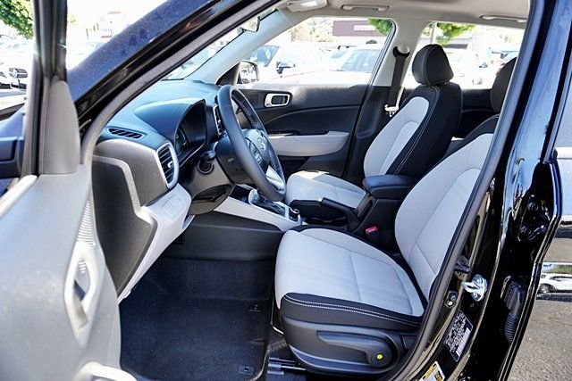 Used 2026 Black Hyundai SEL image 13