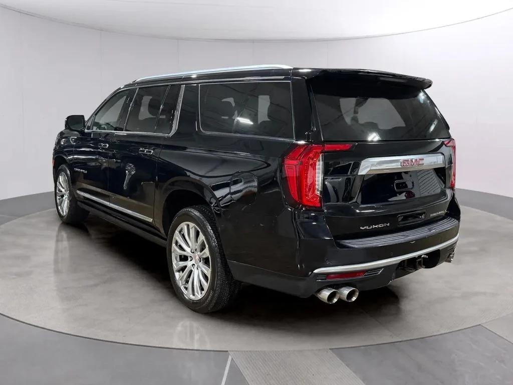 Used 2022 Black GMC Denali image 5