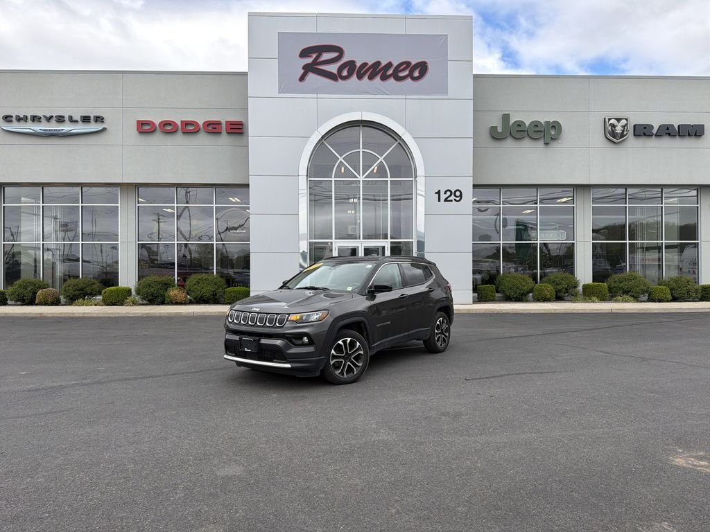 2022 Jeep Compass Limited 4X4's photo