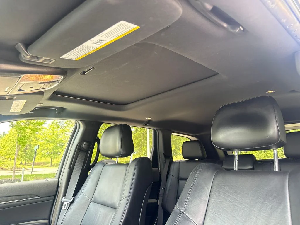 Used 2020 Diamond Black Jeep Limited image 30