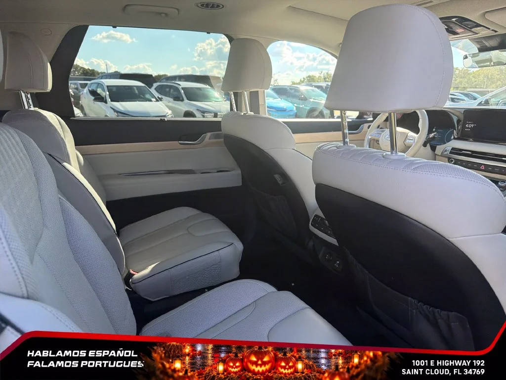 Used 2024 Red Hyundai Limited image 28