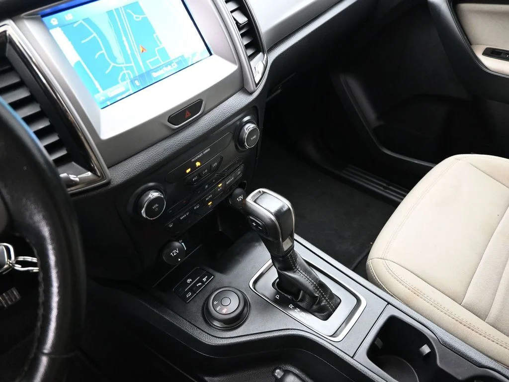 Used 2022 Silver Ford XLT image 23