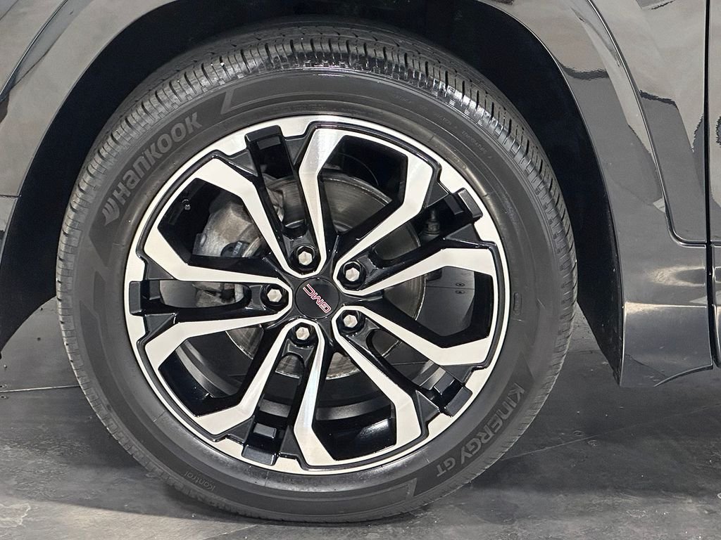 Used 2022 Black GMC Denali image 17
