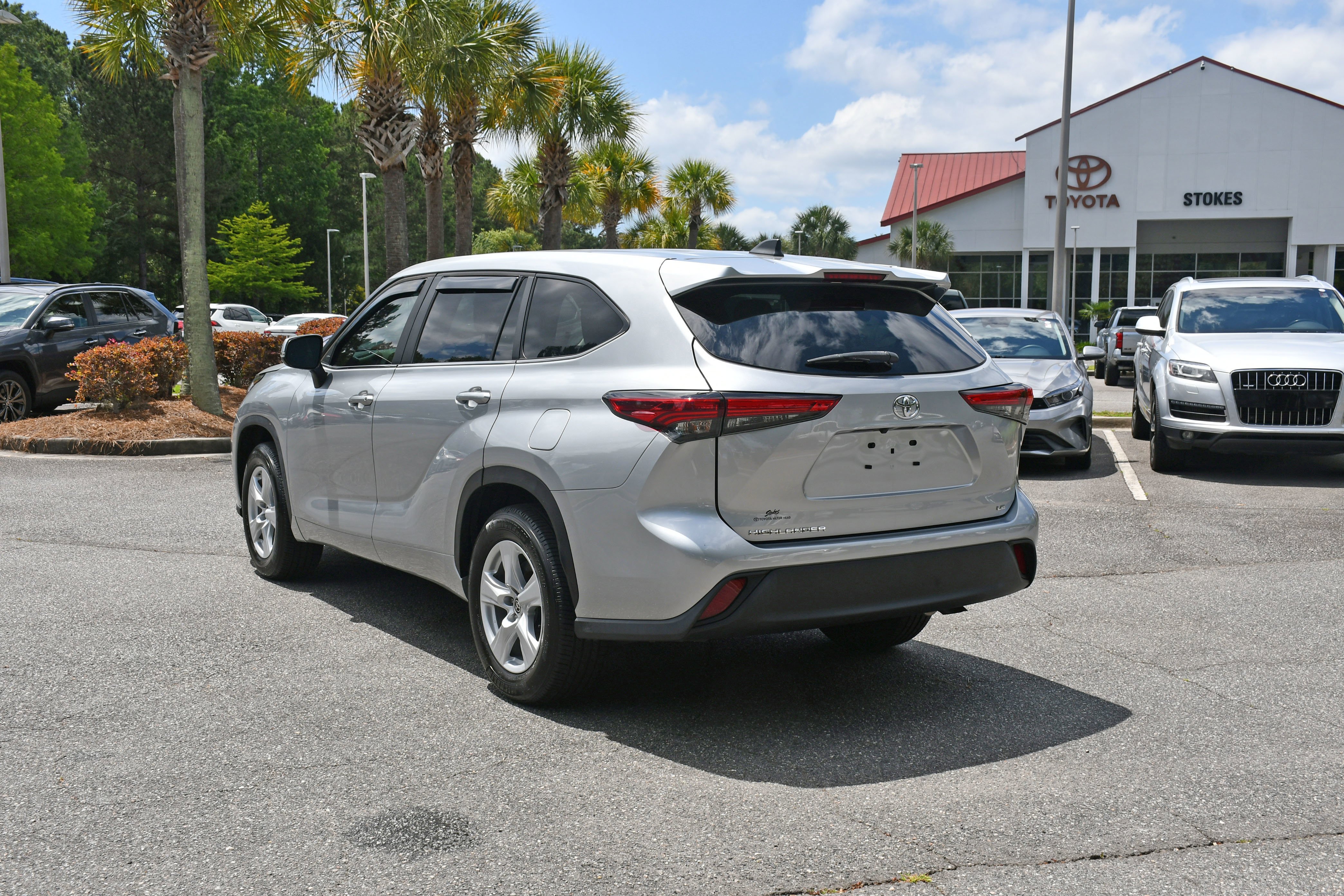 Used 2023 Silver Toyota LE image 2