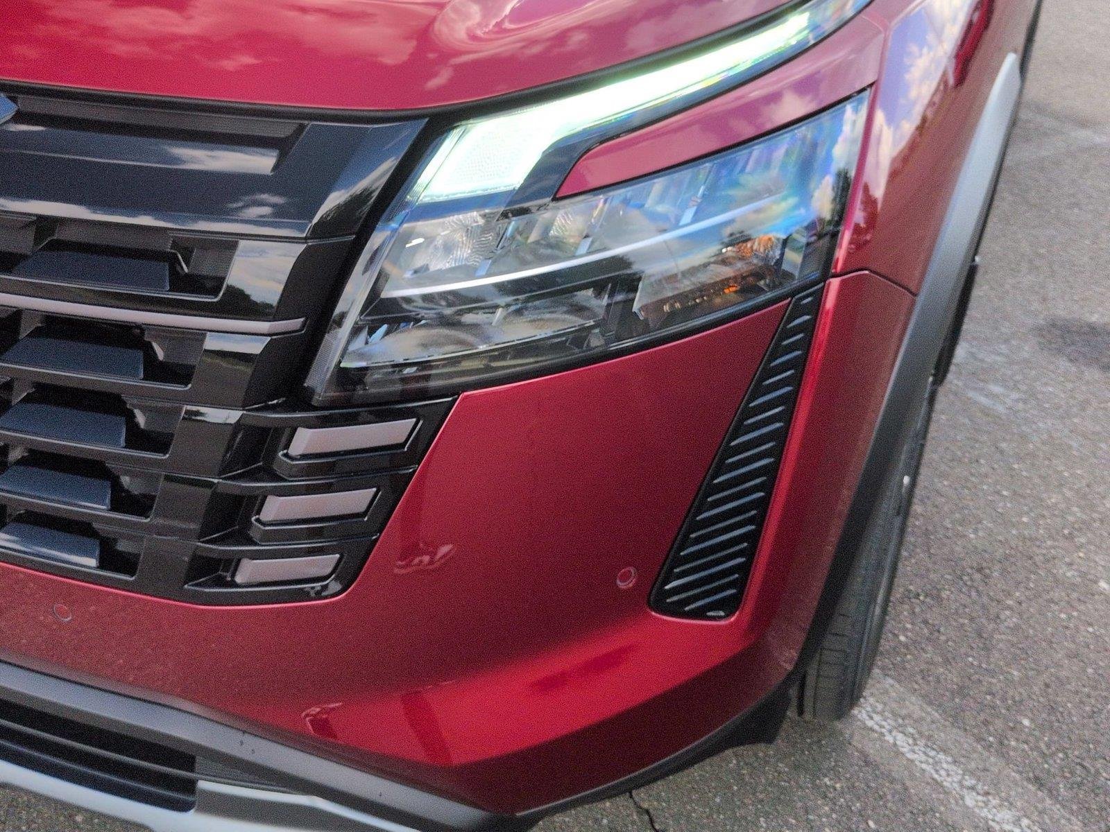 New 2026 Scarlet Ember Tintcoat Nissan Platinum image 9