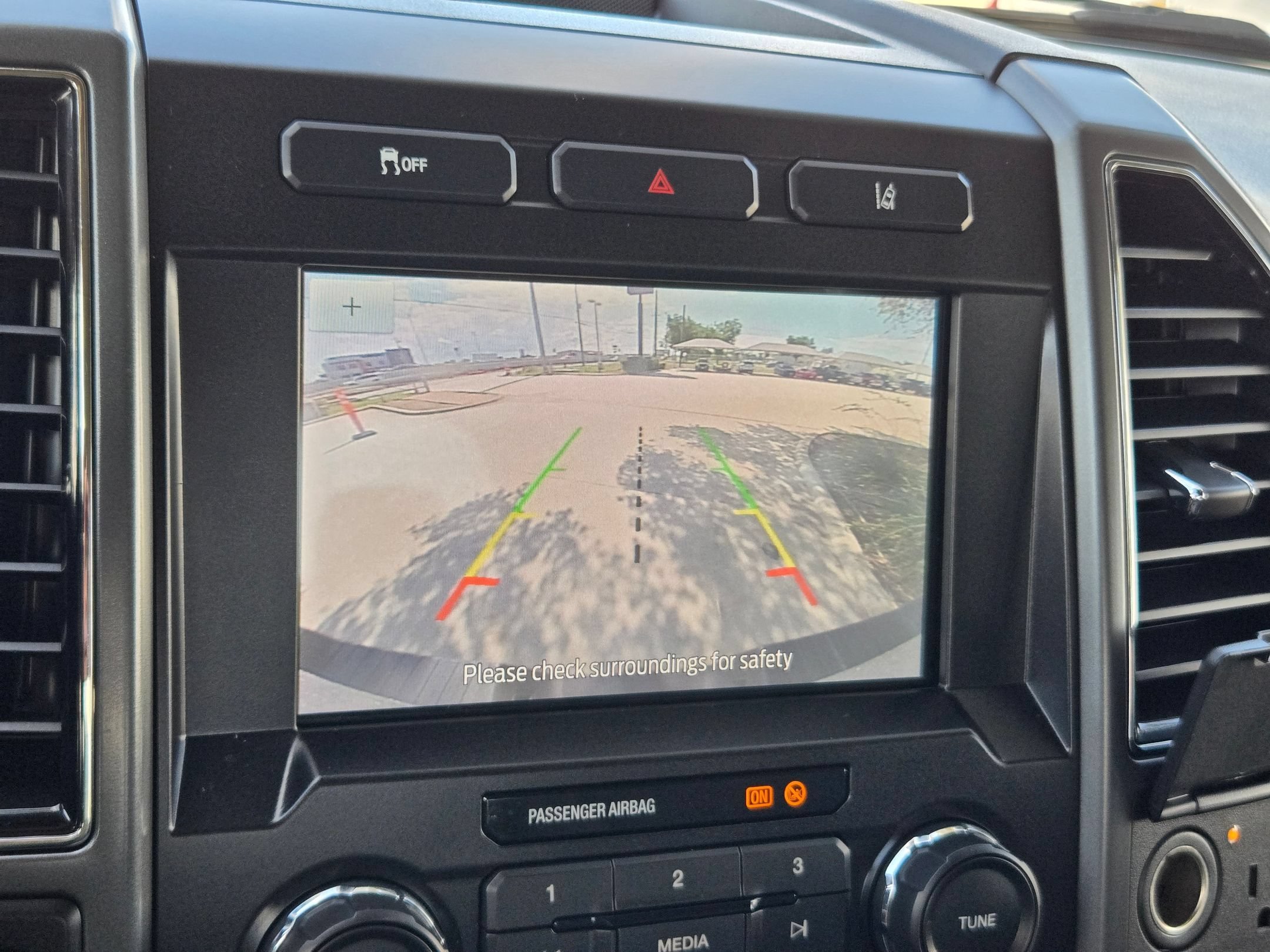 2020 Ford F-250 Super Duty XLT - Photo 17