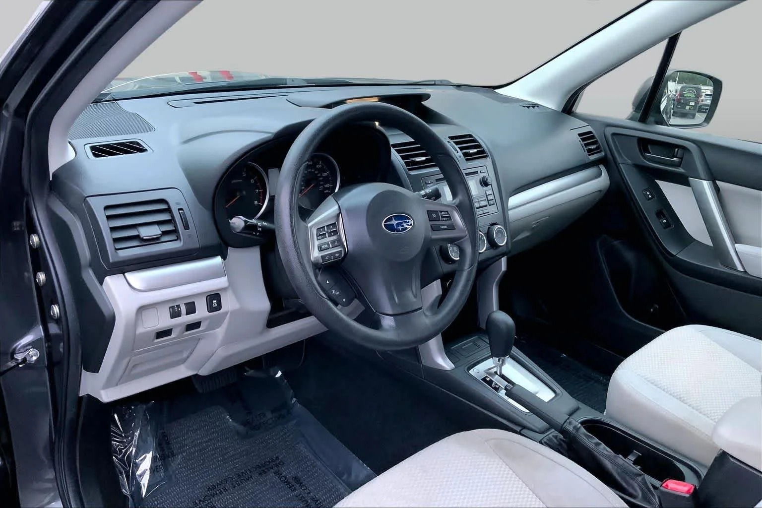 Used 2015 Dark Gray Metallic Subaru 2.5i image 14