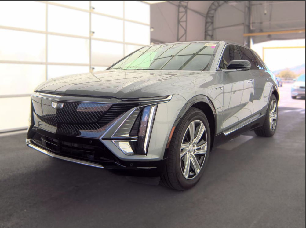 Used 2024 Argent Silver Metallic Cadillac Tech image 4