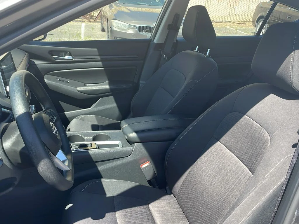 2025 Nissan Altima SV - Photo 12