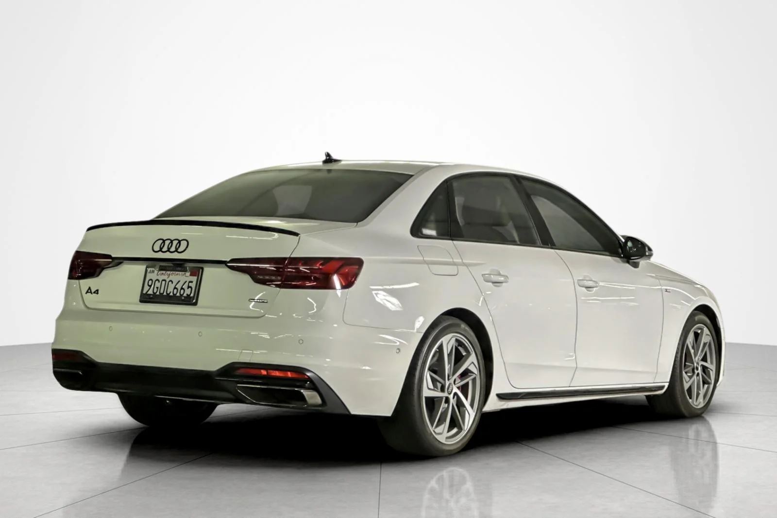Used 2023 Ibis White Audi S line Prestige 45 TFSI quattro image 5