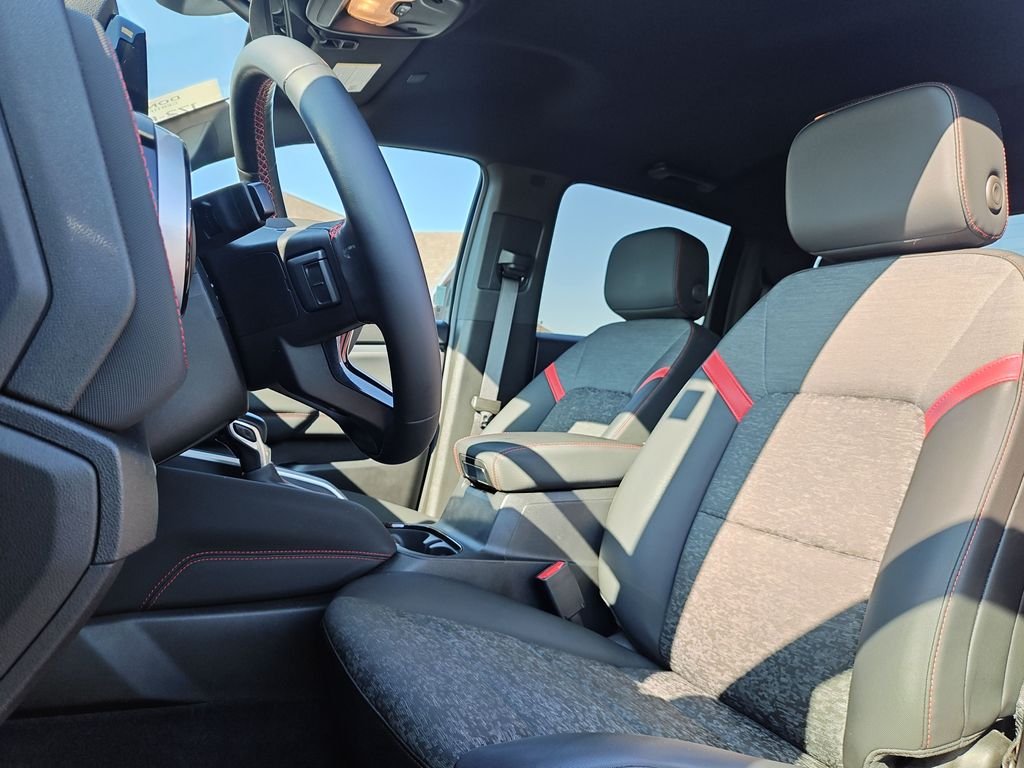 Used 2023 Red Chevrolet Z71 image 13