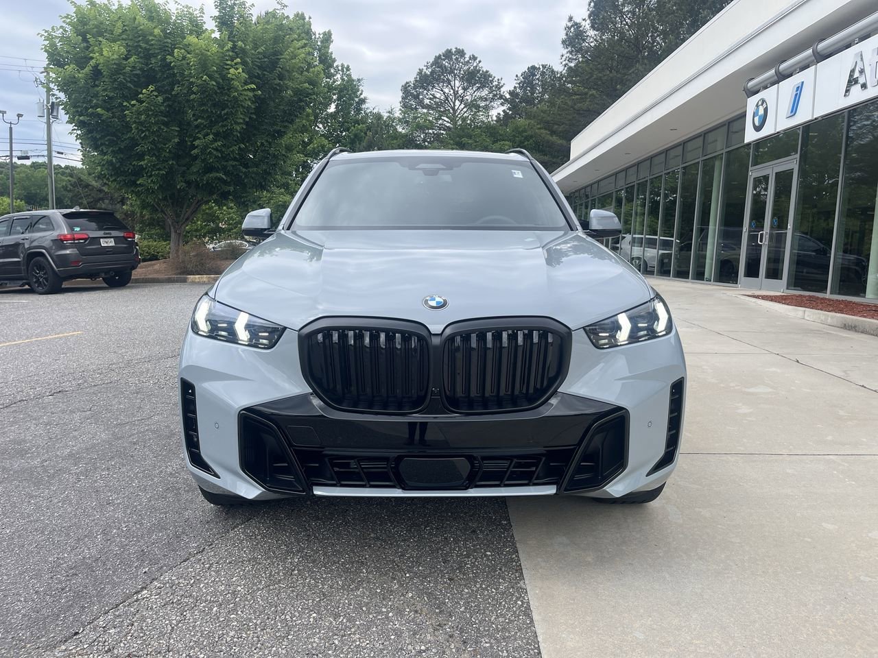 New 2026 Brooklyn Grey Metallic BMW sDrive40i image 3