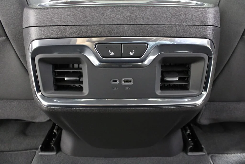 2026 GMC Sierra 1500 SLT - Photo 17