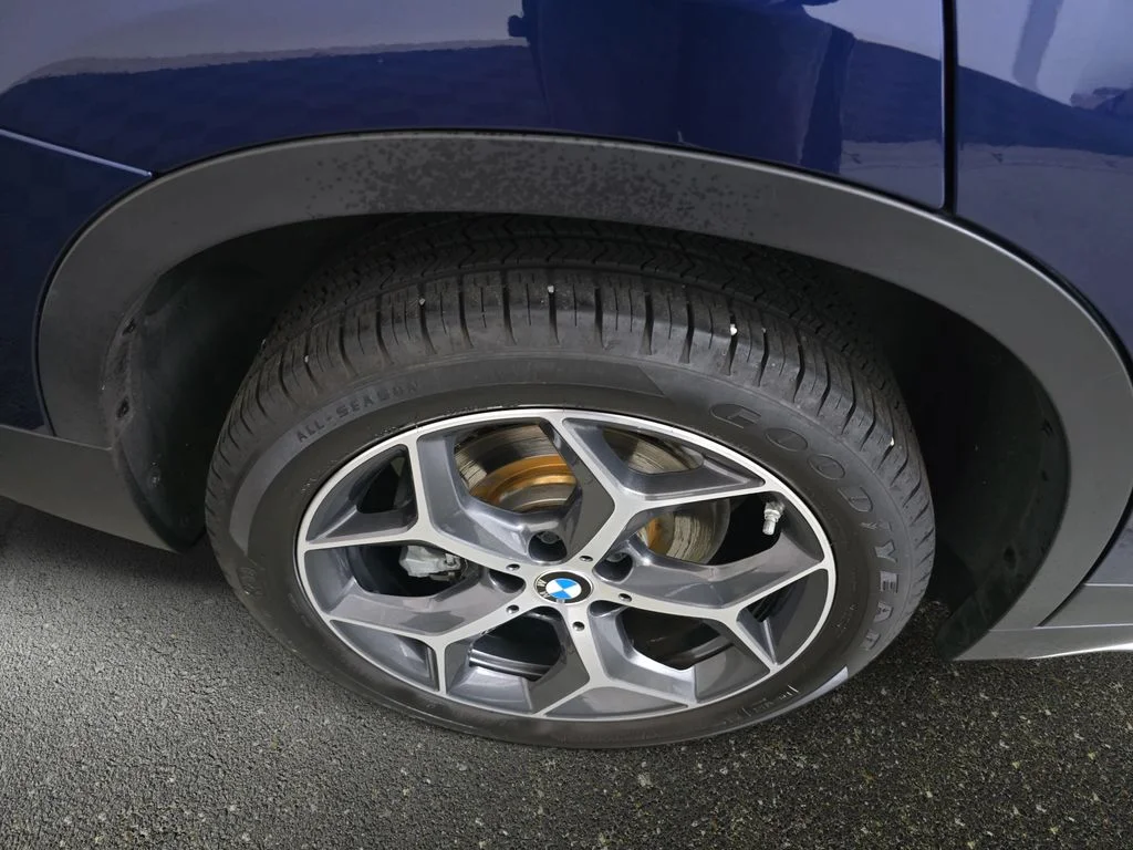 Used 2019 Mediterranean Blue Metallic BMW xDrive28i image 33