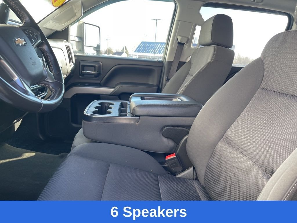 Used 2018 White Chevrolet LT image 13