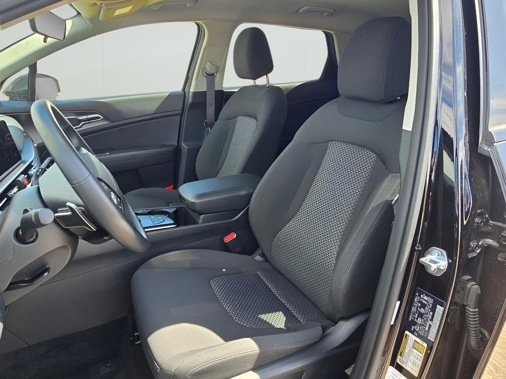 Used 2026 Fusion Black Kia S image 26