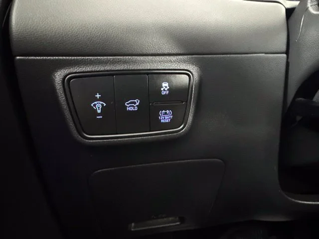 Used 2024 Blue Hyundai SEL Convenience image 20