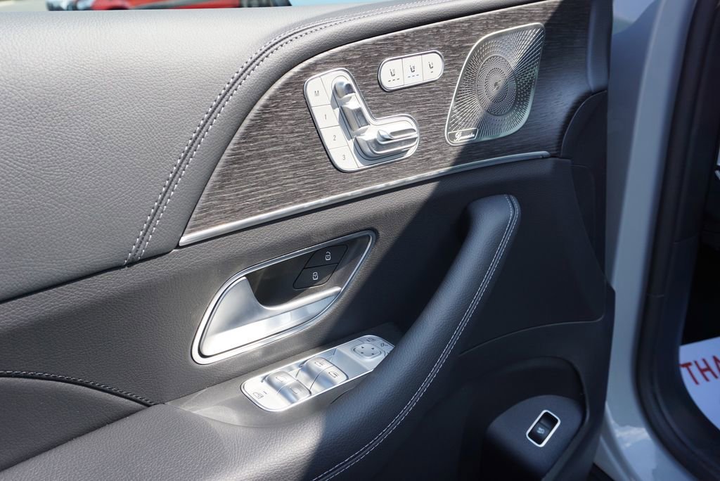 New 2026 MANUFAKTUR Alpine Grey Mercedes-Benz GLS 450 image 71