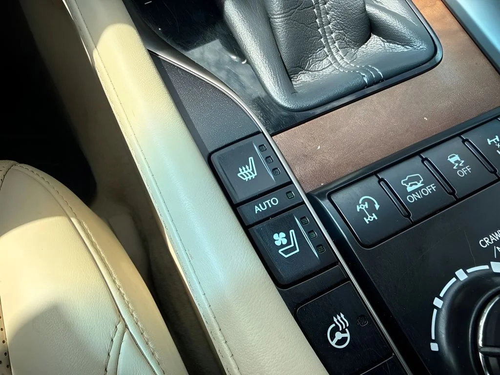 Used 2017 Black Lexus 570 image 24