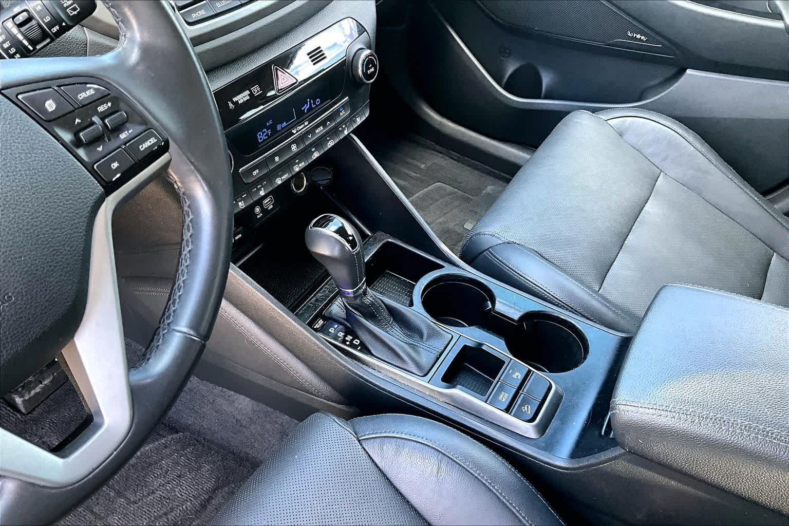 Used 2017 Coliseum Gray Hyundai Limited image 16