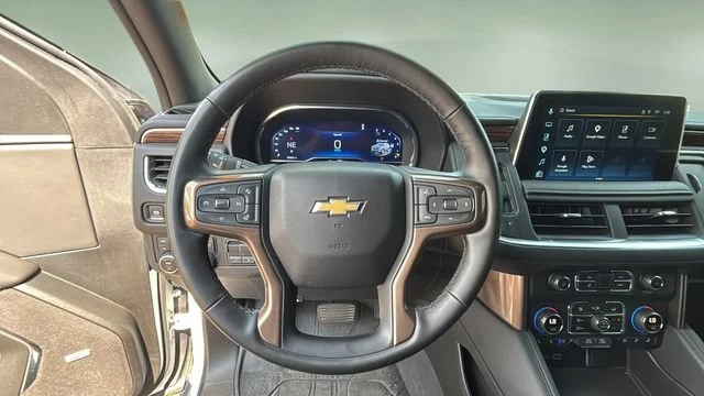 Used 2024 Summit White Chevrolet High Country image 11