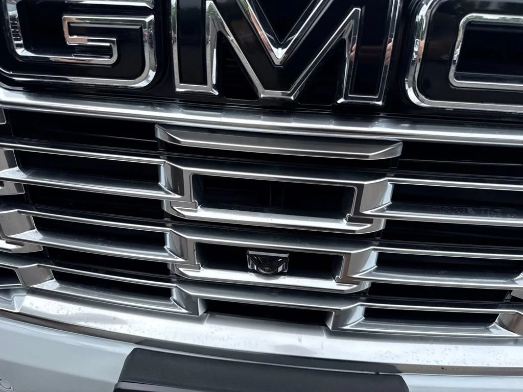 Used 2026 Glacier White Tricoat GMC Denali image 13