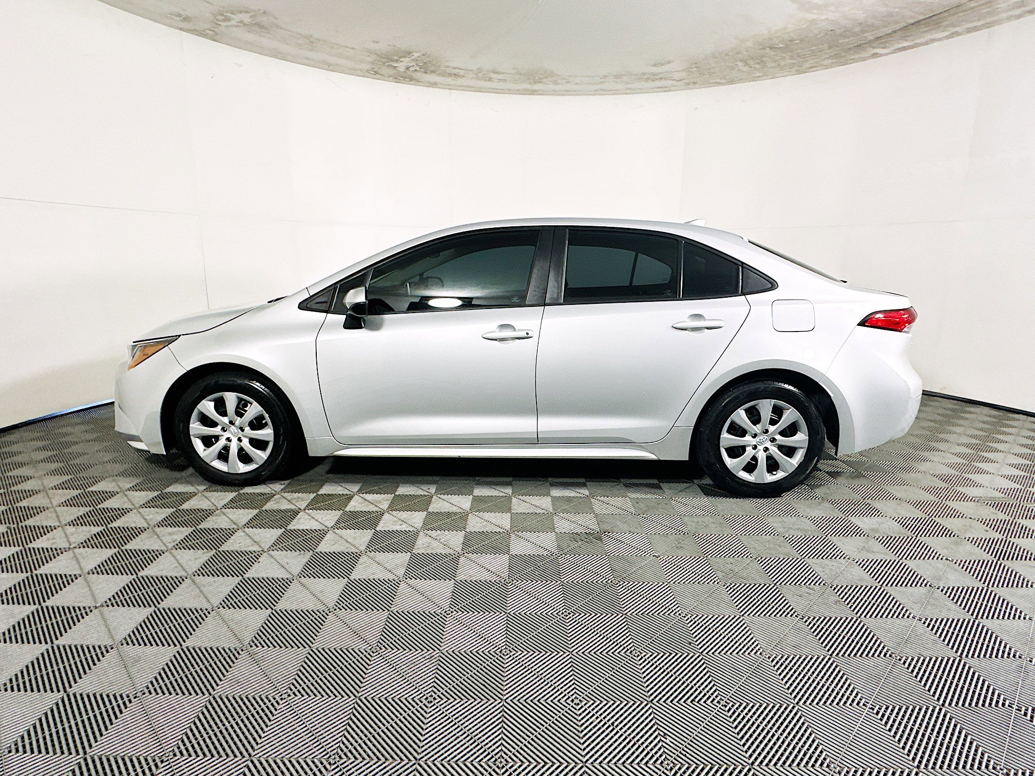 2021 Toyota Corolla thumbnail 8