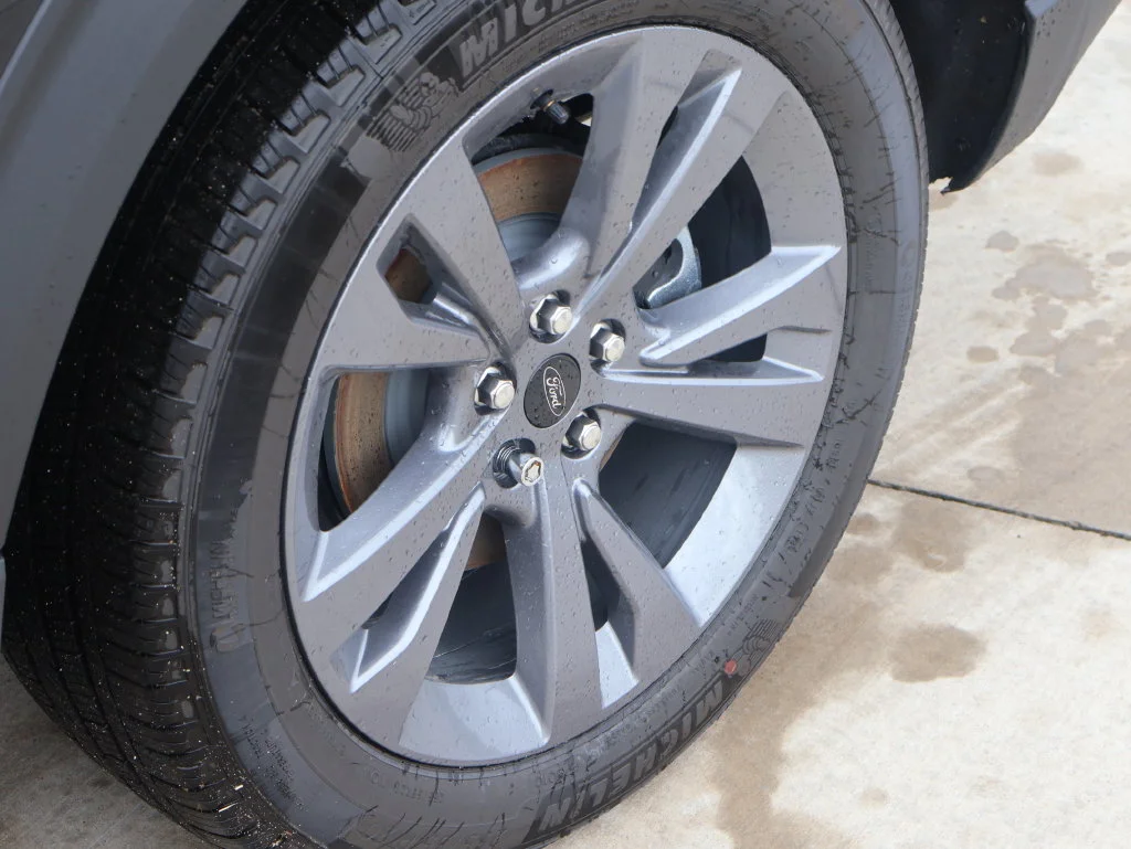 New 2026 Agate Black Metallic Ford Active image 42