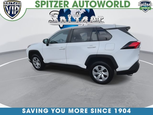 Used 2022 White Toyota LE image 7