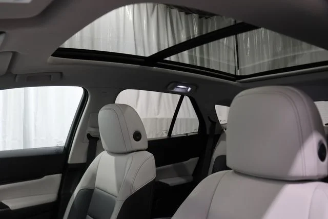 New 2026 Mercury Silver Metallic Honda Touring image 26