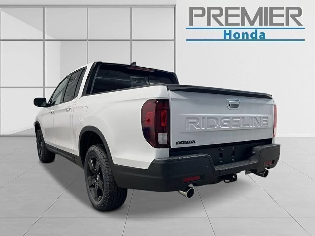 New 2026 Platinum White Pearl Honda Black Edition Two-Tone image 3