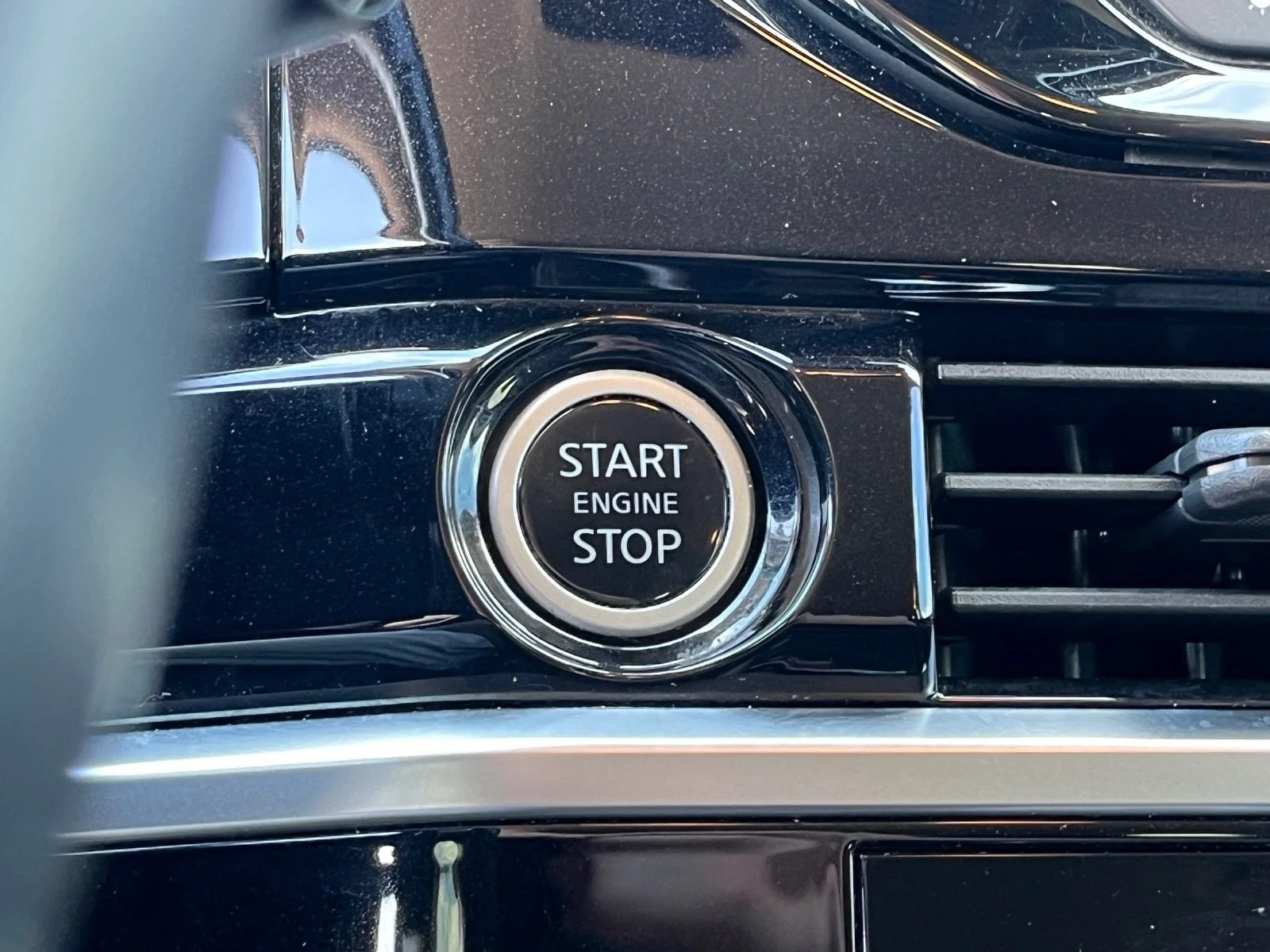 Used 2022 Gun Metallic Nissan SV image 21