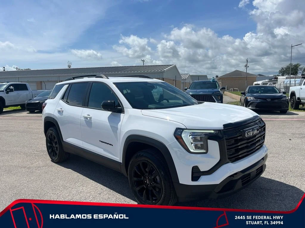 New 2026 Summit White GMC Elevation image 2
