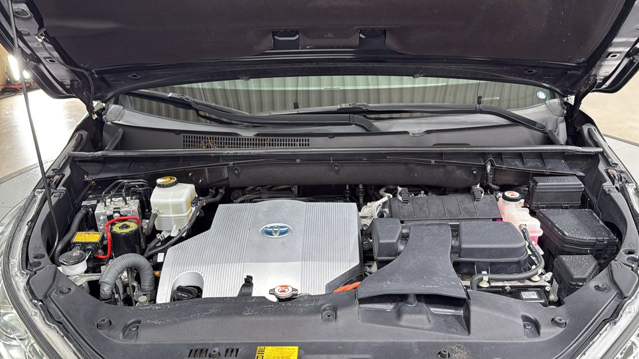 Used 2019 Black Toyota LE image 25