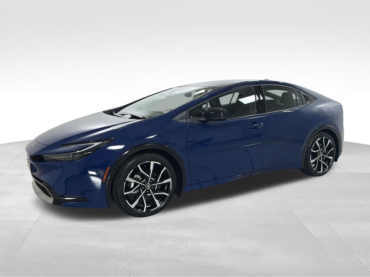 2026 Toyota Prius XSE Premium's photo