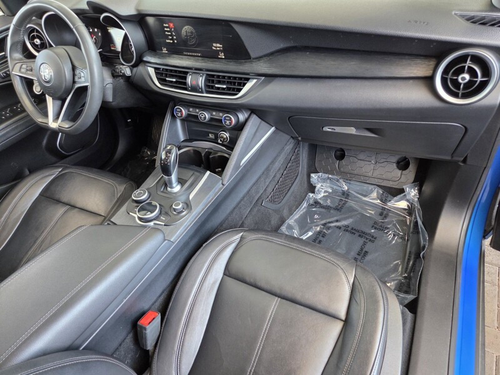 Used 2019 MISANO BLUE MET Alfa Romeo  image 21
