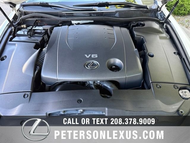 Used 2010 White Lexus Luxury image 10