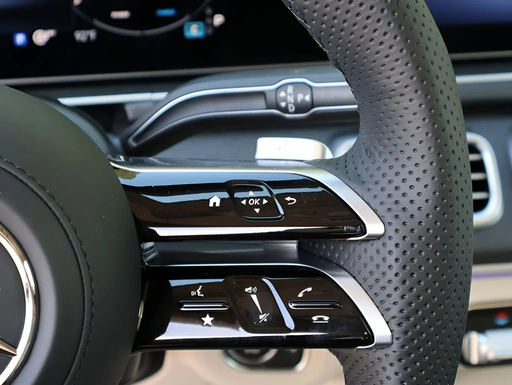 New 2026 Selenite Grey Metallic Mercedes-Benz GLS 450 image 32