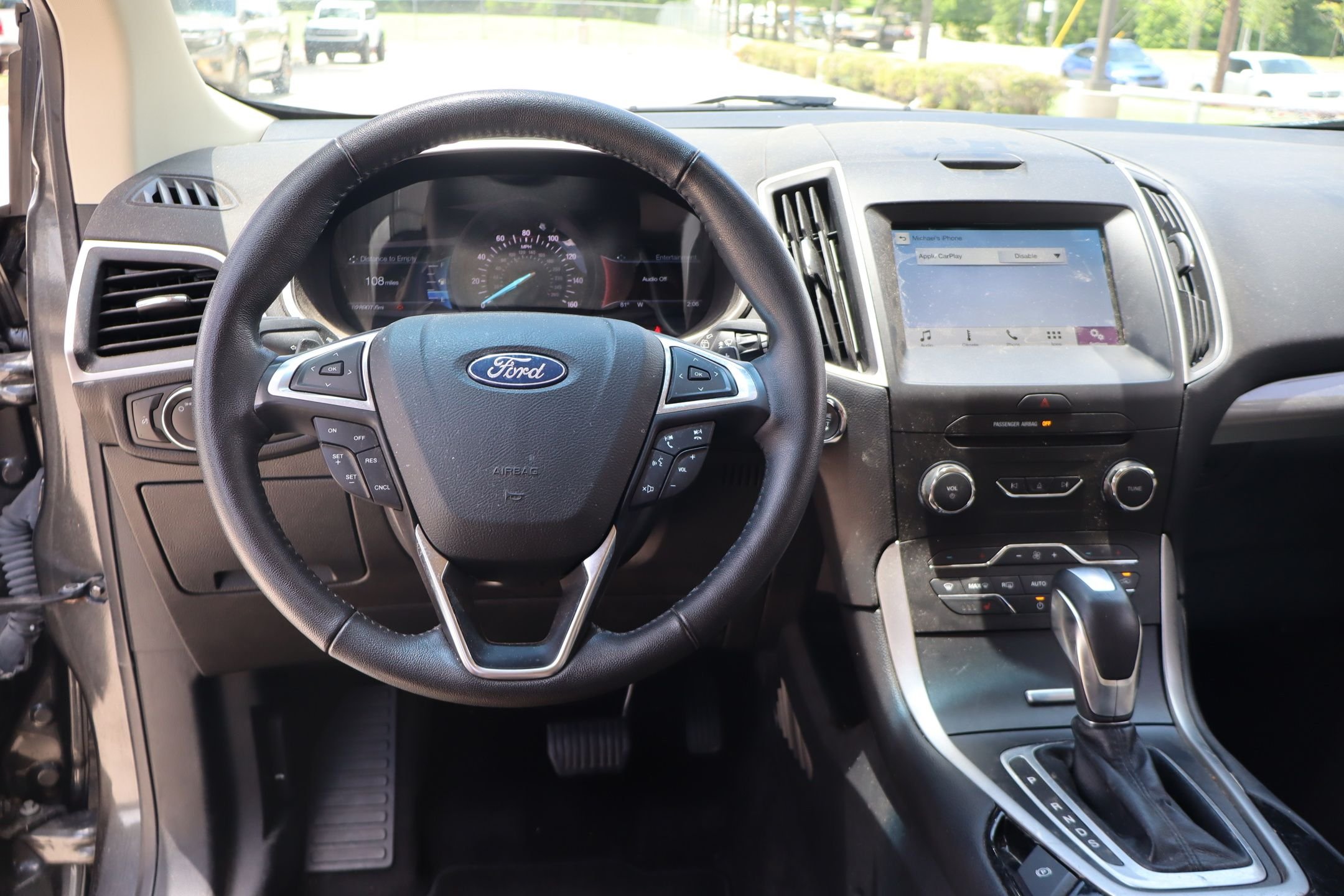 Used 2018 Gray Ford SEL image 17
