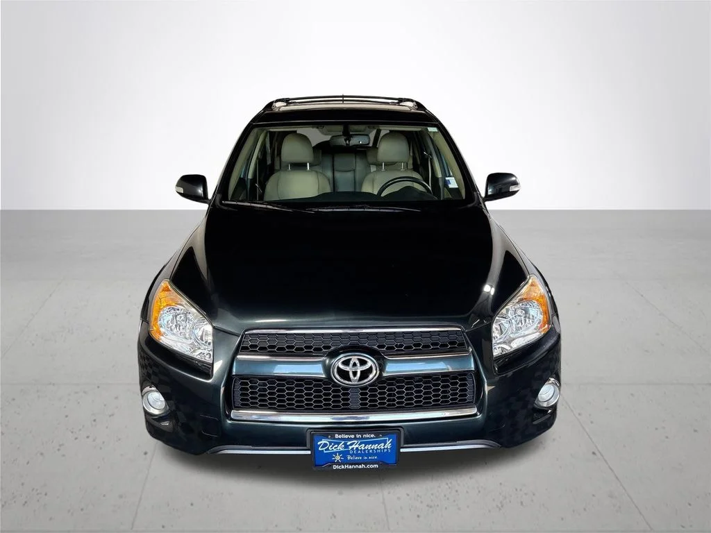Used 2011 Green Toyota Limited image 3