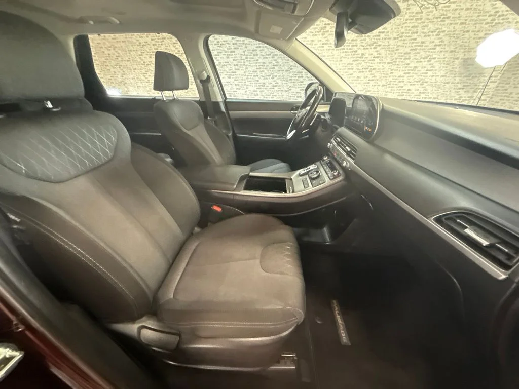 Used 2022 Sierra Burgundy Hyundai SEL image 12