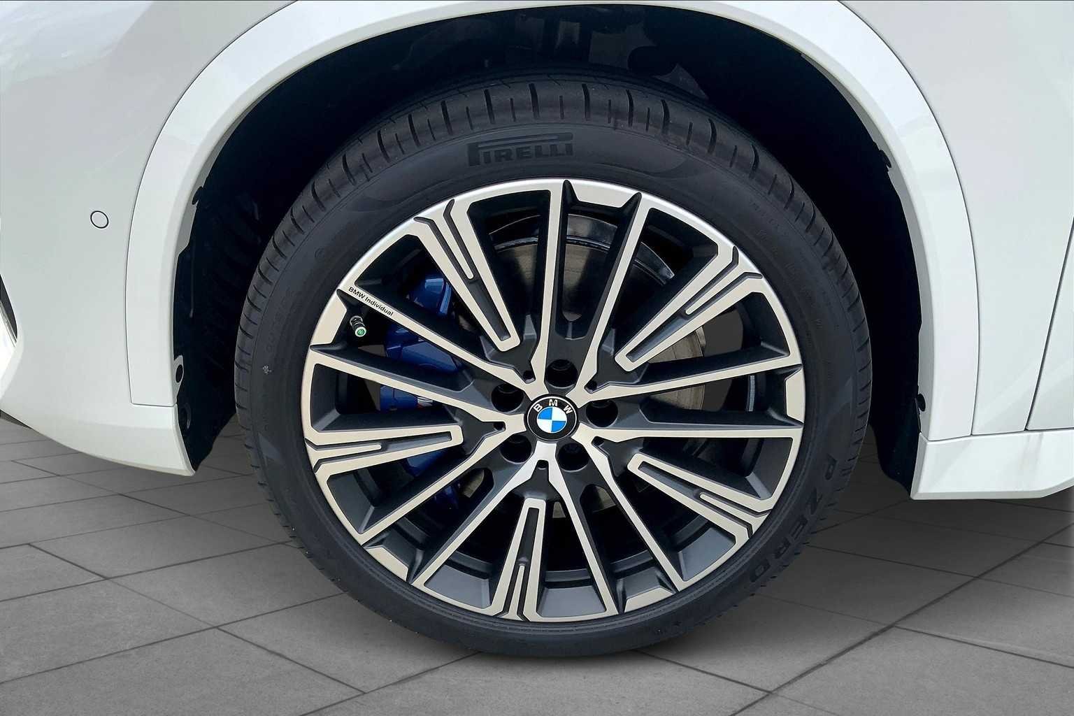 Used 2026 Alpine White BMW M35i image 11