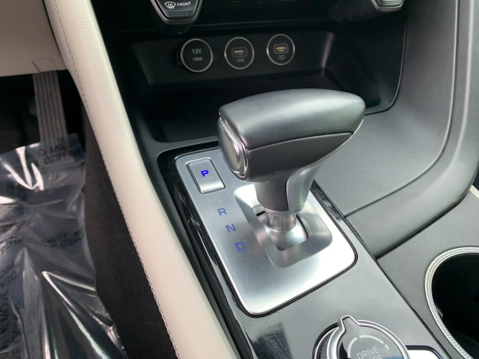 Used 2023 White Genesis 2.0T image 24