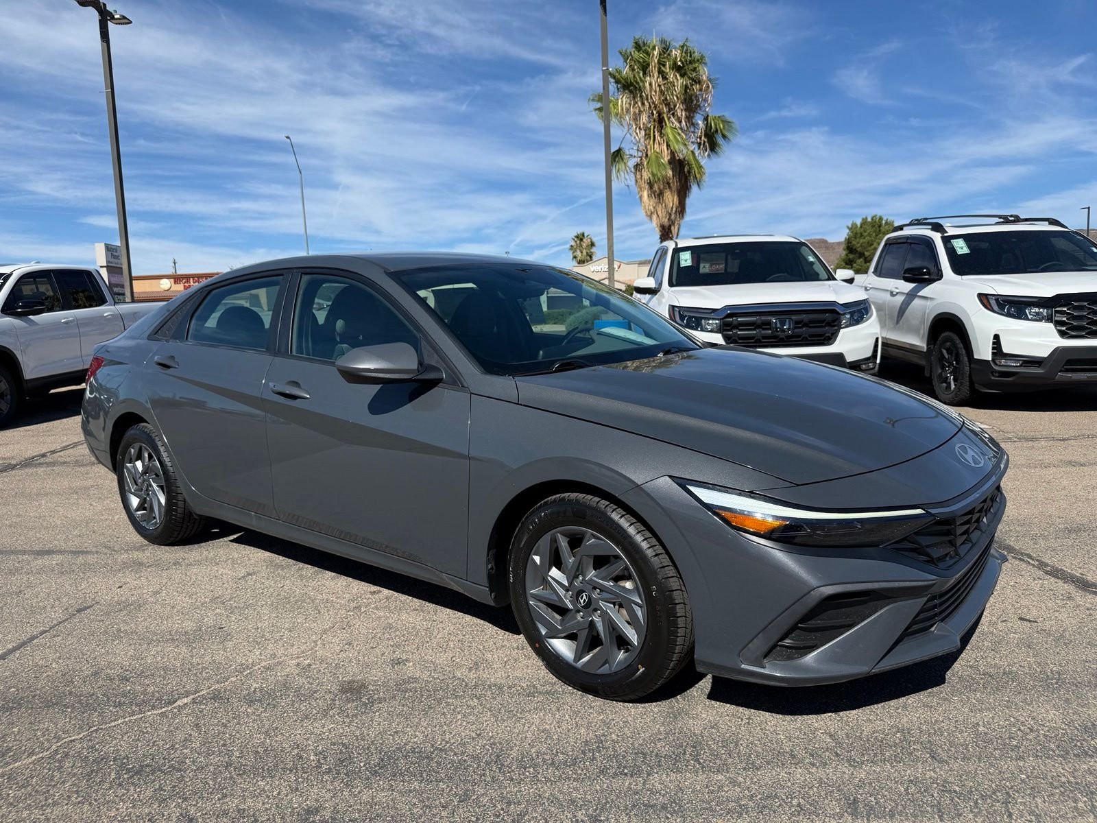 Used 2024 Gray Hyundai SEL image 3