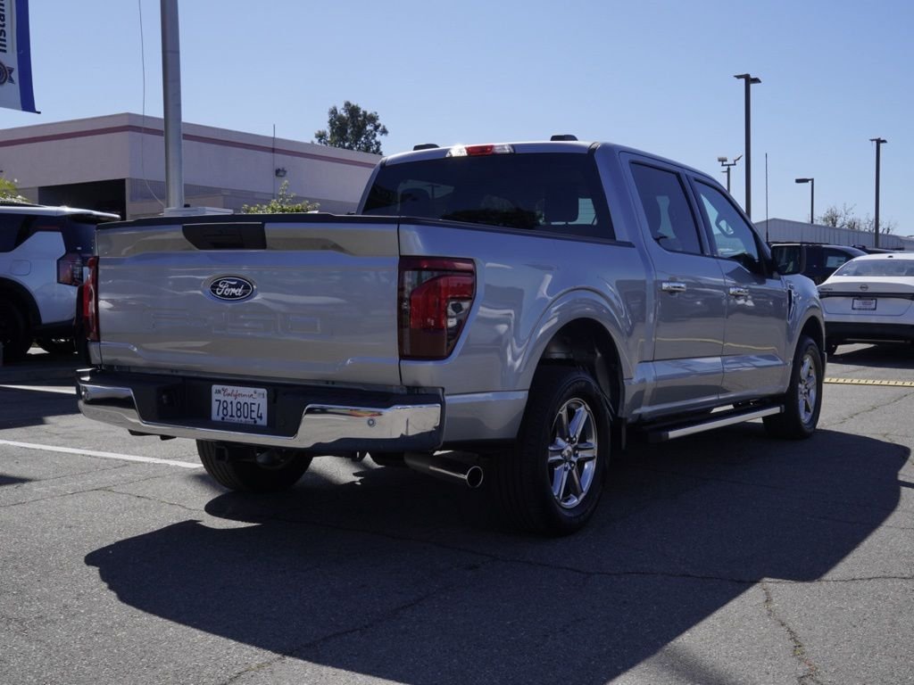 Used 2025 Silver Ford XLT image 3