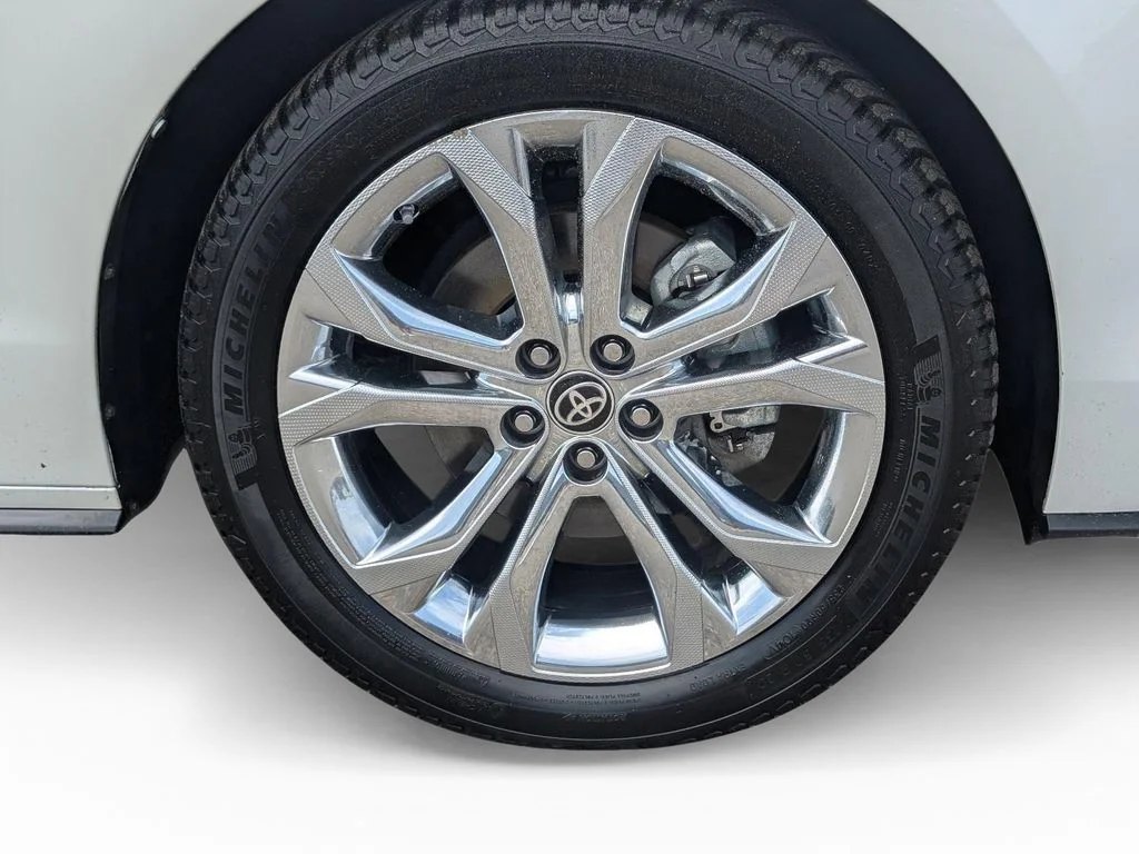 Used 2023 Beige Toyota Platinum image 5