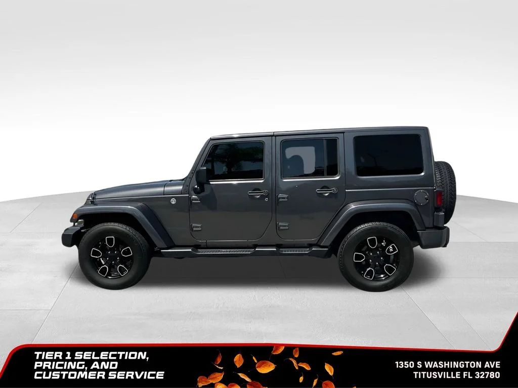 Used 2018 Gray Jeep Unlimited Sahara image 3