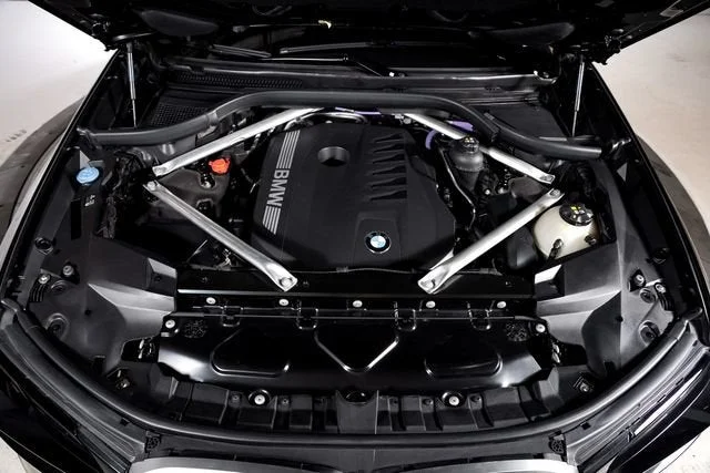 Used 2024 Black Sapphire Metallic BMW xDrive40i image 12
